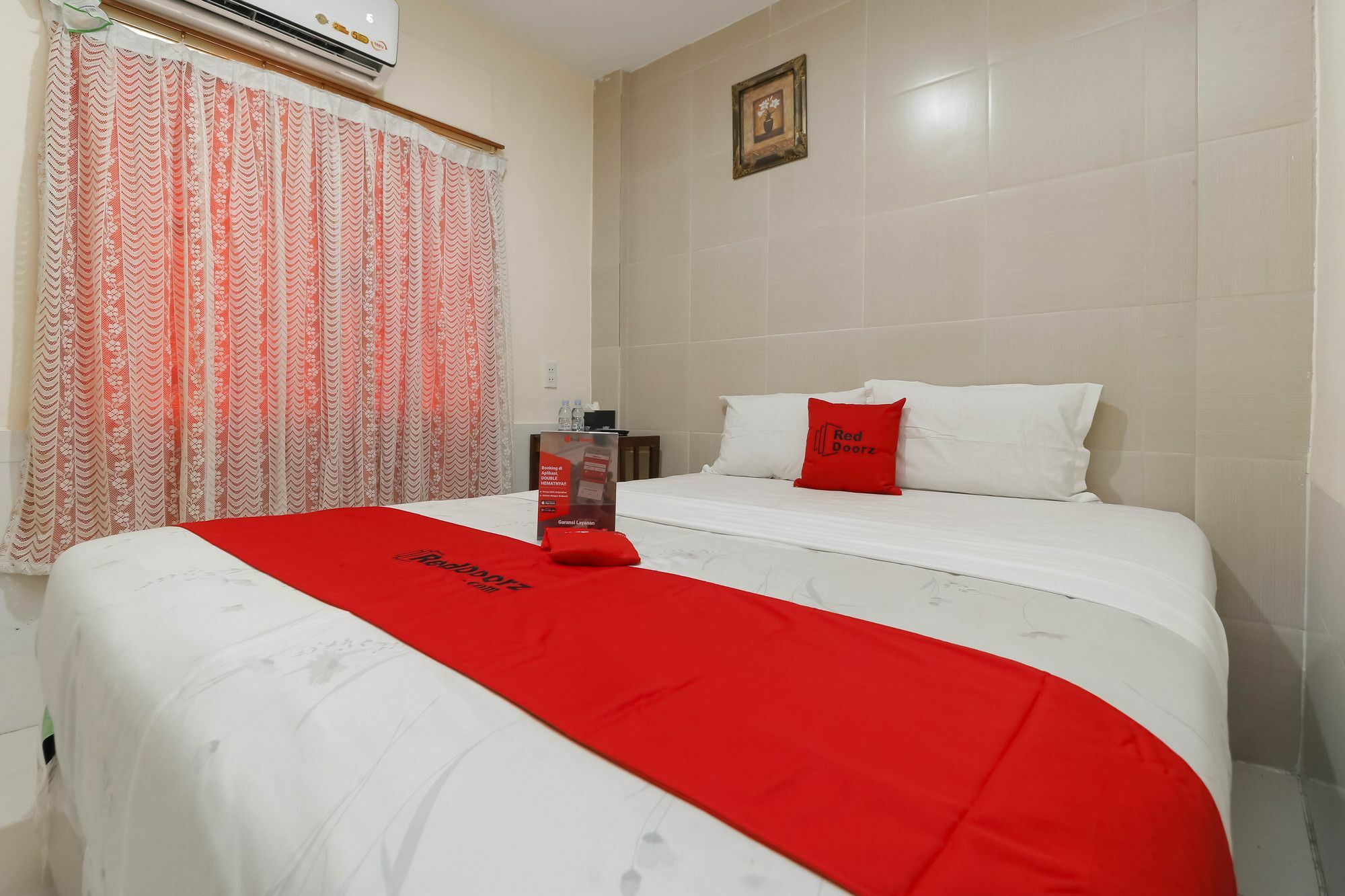 Reddoorz Near Maimun Palace 棉兰 外观 照片